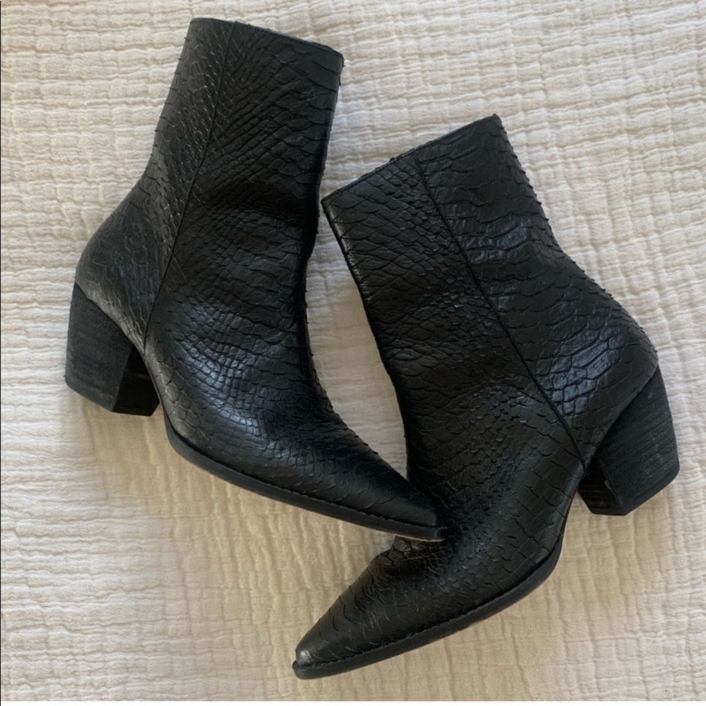 MATISSE CATY ANKLE BOOTS